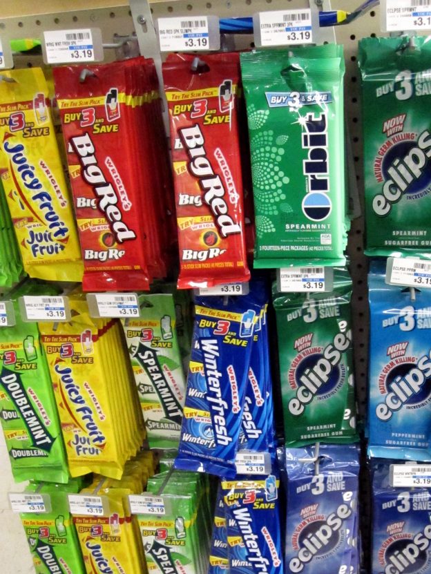 plastic in chewing gum