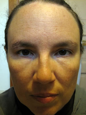 Beth Terry with bushy eyebrows Beth Terry with bushy eyebrows