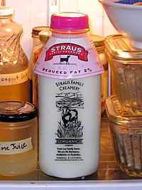 Straus organic milk