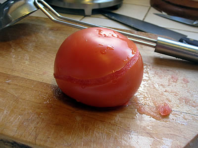 making homemade ketchup making homemade ketchup