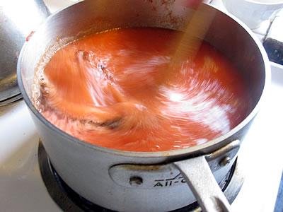 making homemade ketchup making homemade ketchup