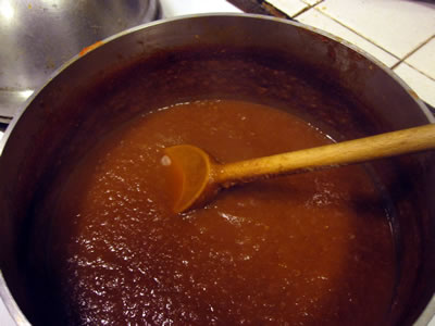 making homemade ketchup making homemade ketchup