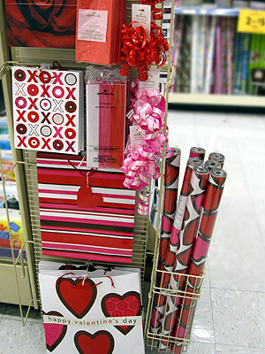 Valentine's Day wrapping paper Valentine's Day wrapping paper